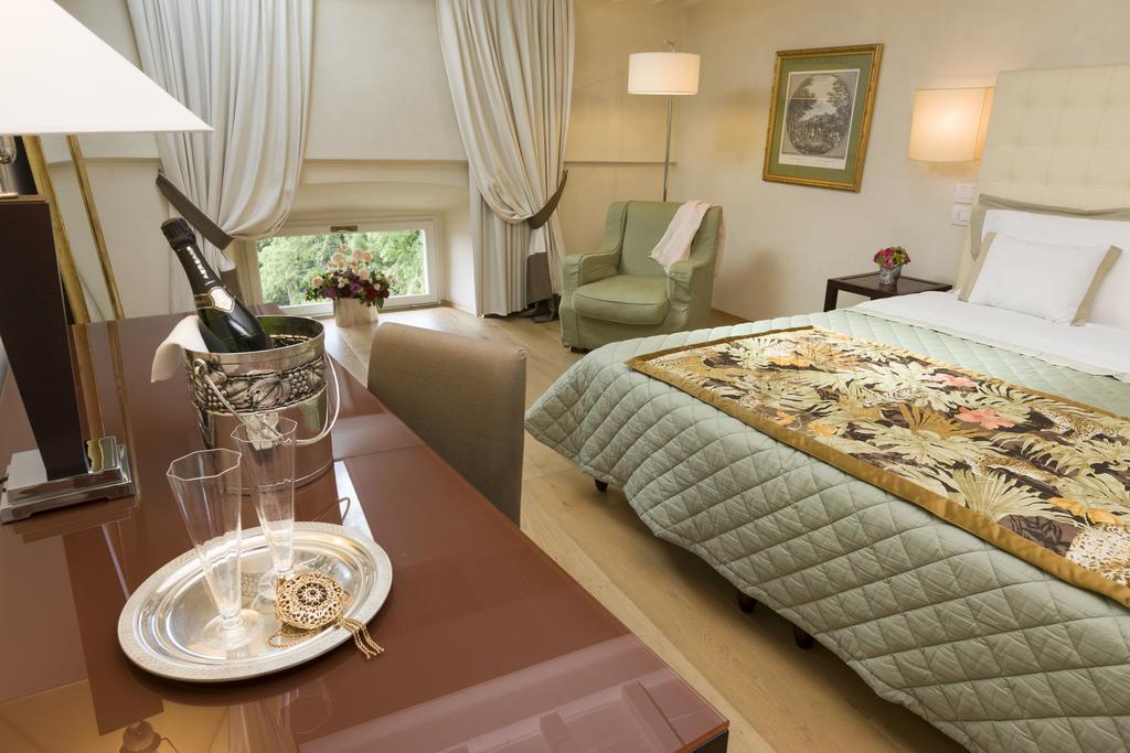 Residenza D'Epoca Home In Palace Florens Rum bild